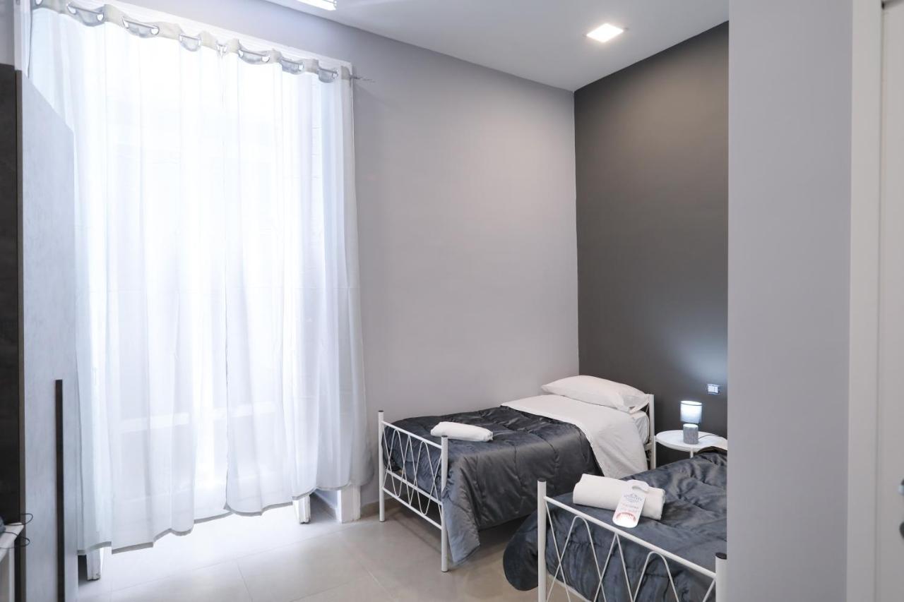 Residenza Esposito Economy Rooms Neapel Exteriör bild