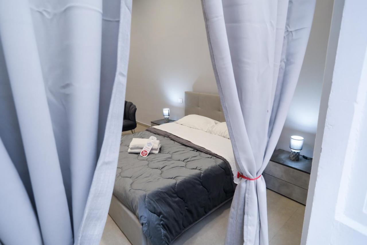 Residenza Esposito Economy Rooms Neapel Exteriör bild