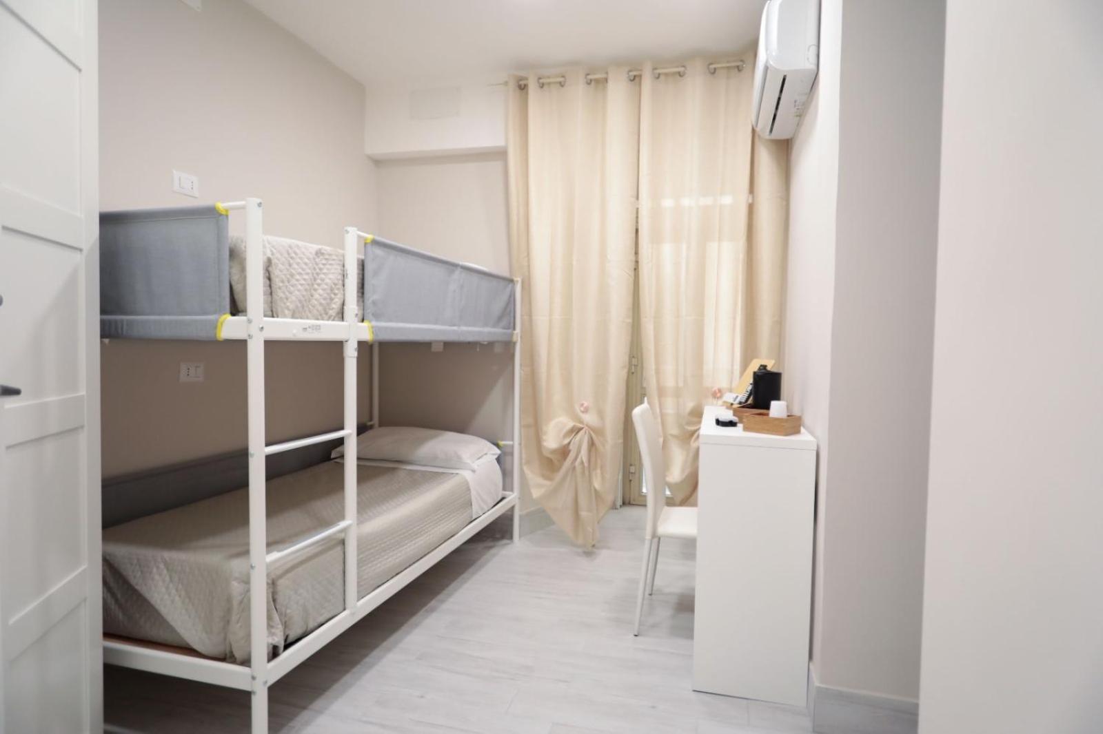 Residenza Esposito Economy Rooms Neapel Exteriör bild