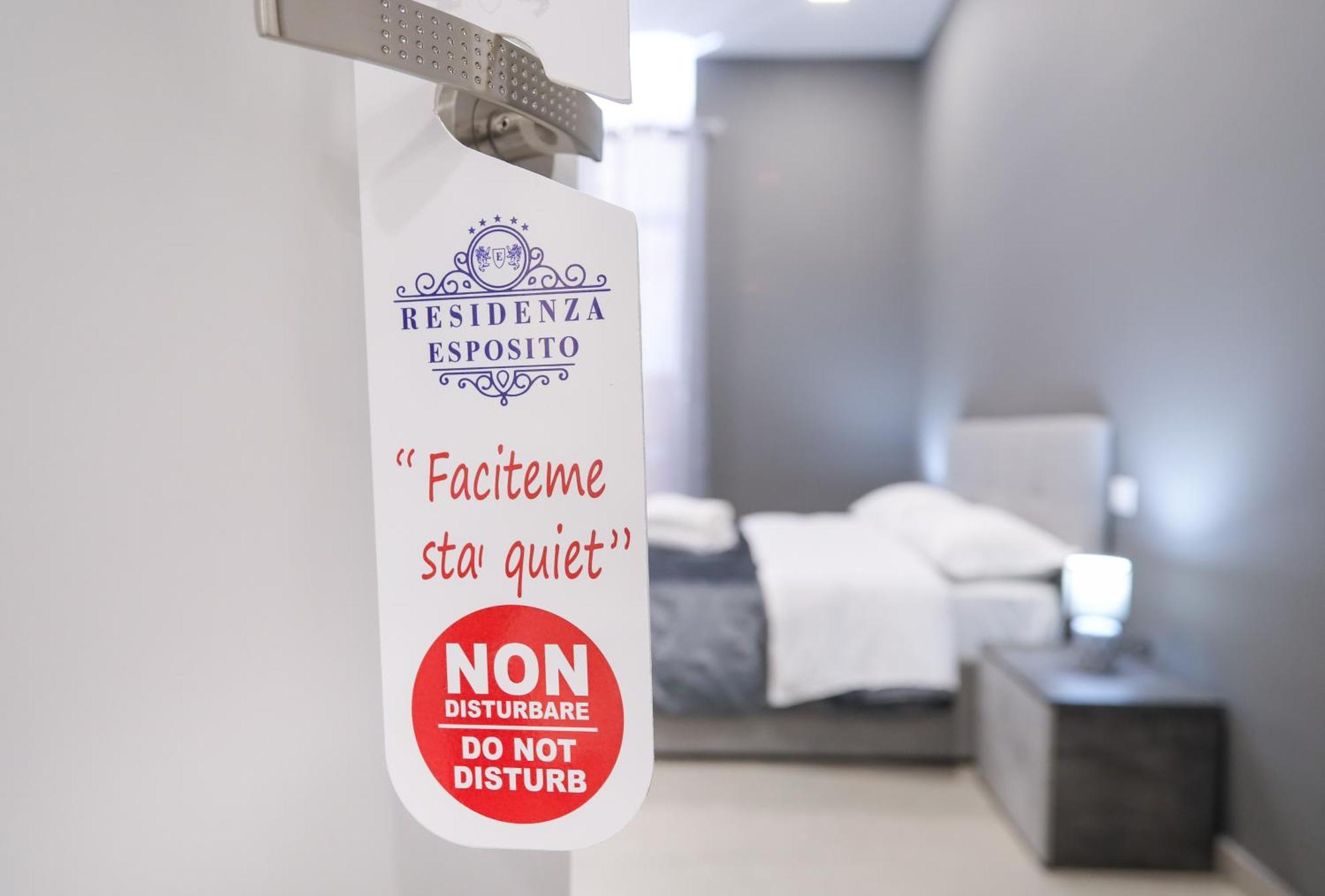 Residenza Esposito Economy Rooms Neapel Rum bild